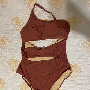 Cupshe one piece swim size medium
